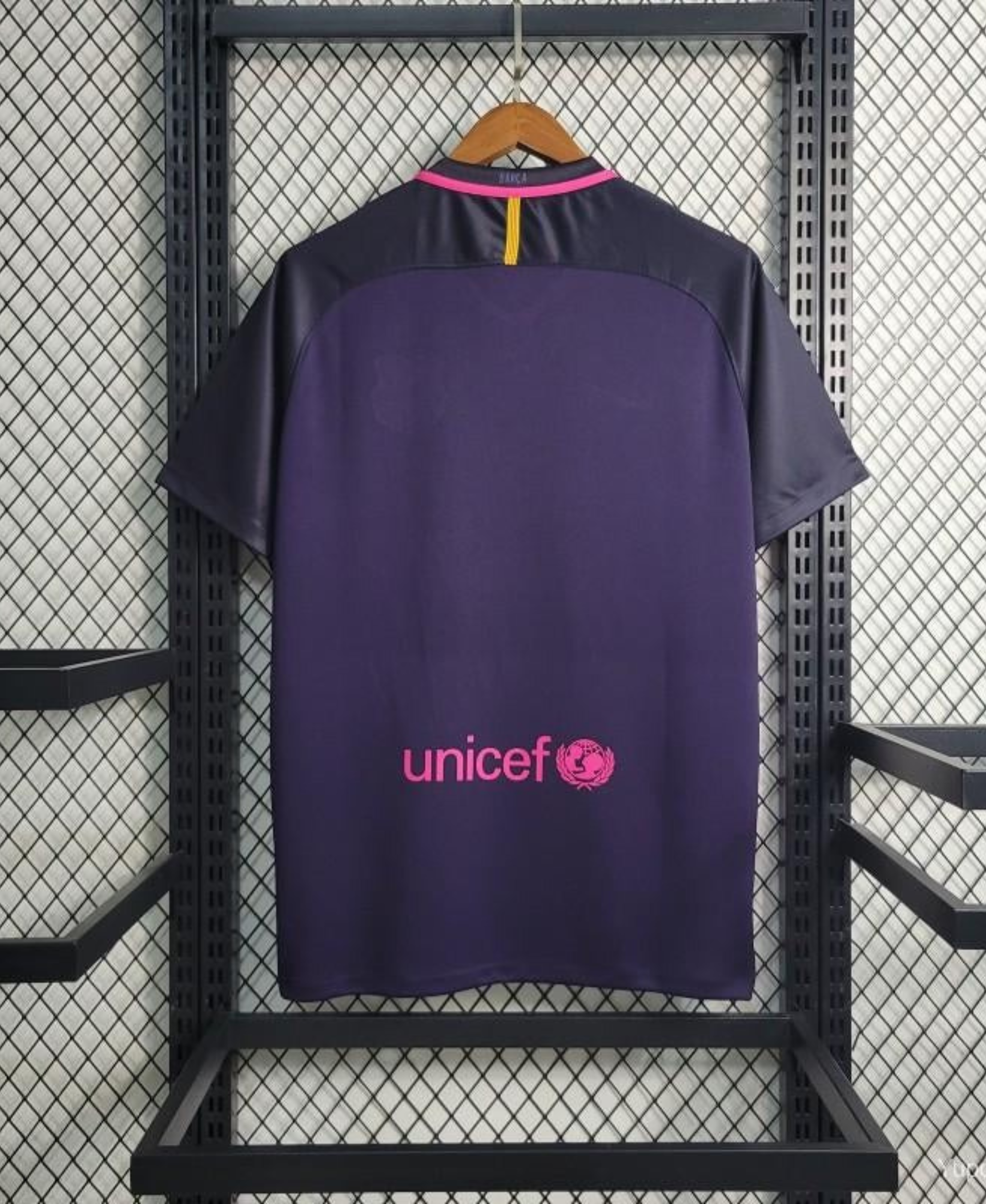 Tenue Fc Barcelona 2016-2017 Extérieur